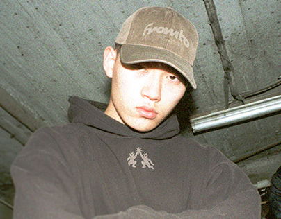 项目缩略图 - FROMTO - Brand Identity